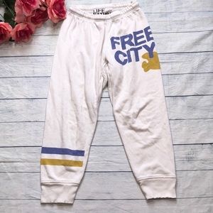 Free city joggers